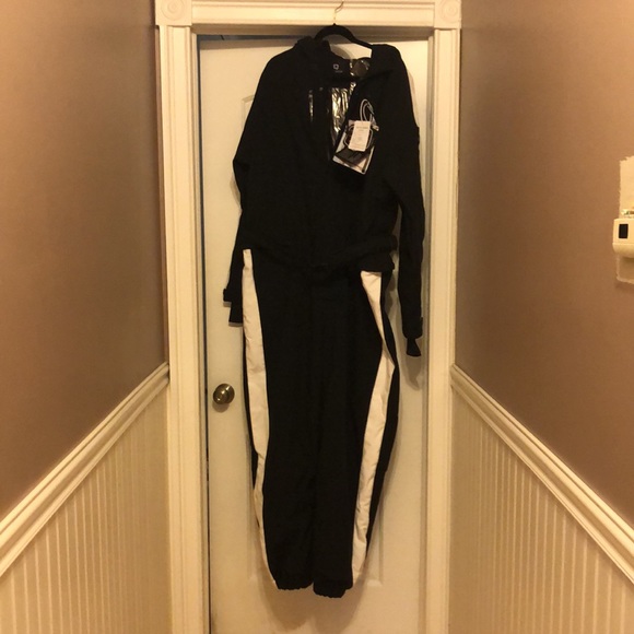 Women’s AlpineChill SnowStorm one Piece Snowsuit by Arctic Queen. - Picture 5 of 11